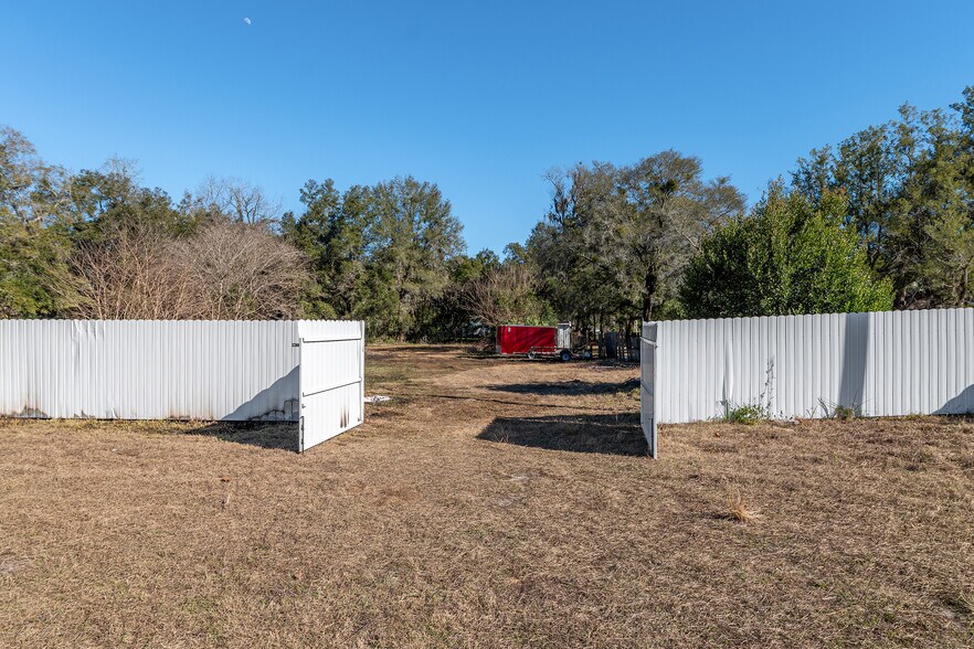 More Photos Of 1007 25th St, Ocala General Retail For Sale