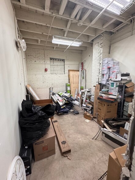 More Photos Of 334 Ontario St, Albany Warehouse For Sale