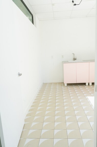 More Photos Of 1401 E Cesar Chavez St, Austin Auto Repair For Lease