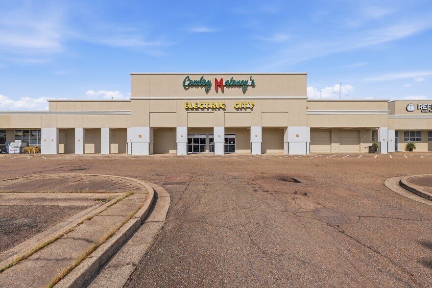 Primary Photo Of 600-640 Grants Ferry Rd, Flowood Unknown For Lease