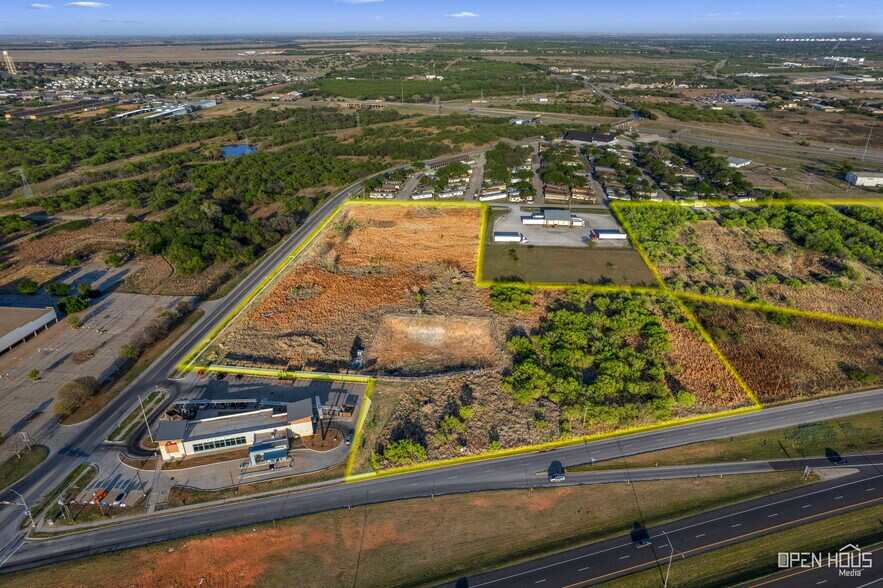 More Photos Of 2221 Airport Dr, Wichita Falls Land For Sale