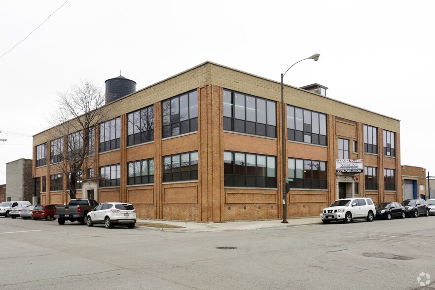Primary Photo Of 1750 W Fulton St, Chicago Loft Creative Space For Lease