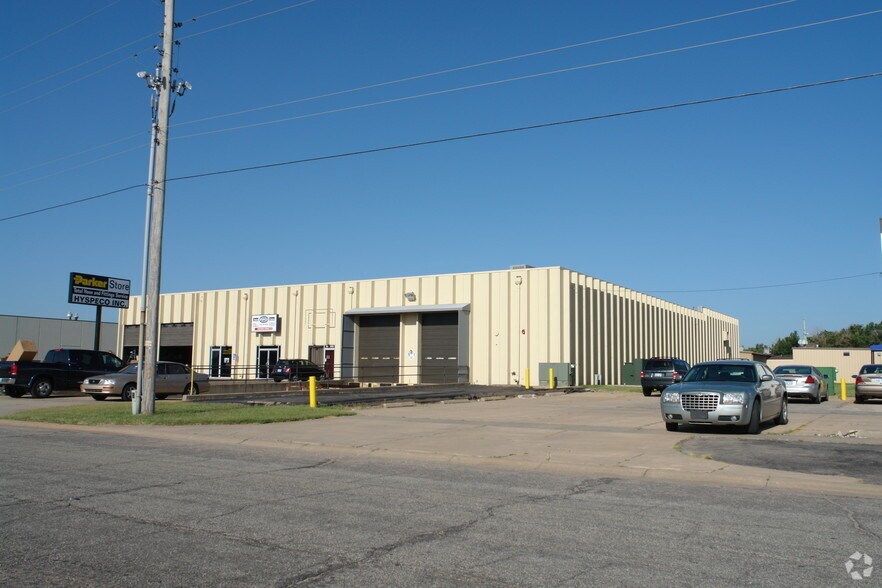 More Photos Of 1729 S Sabin St, Wichita Warehouse For Lease