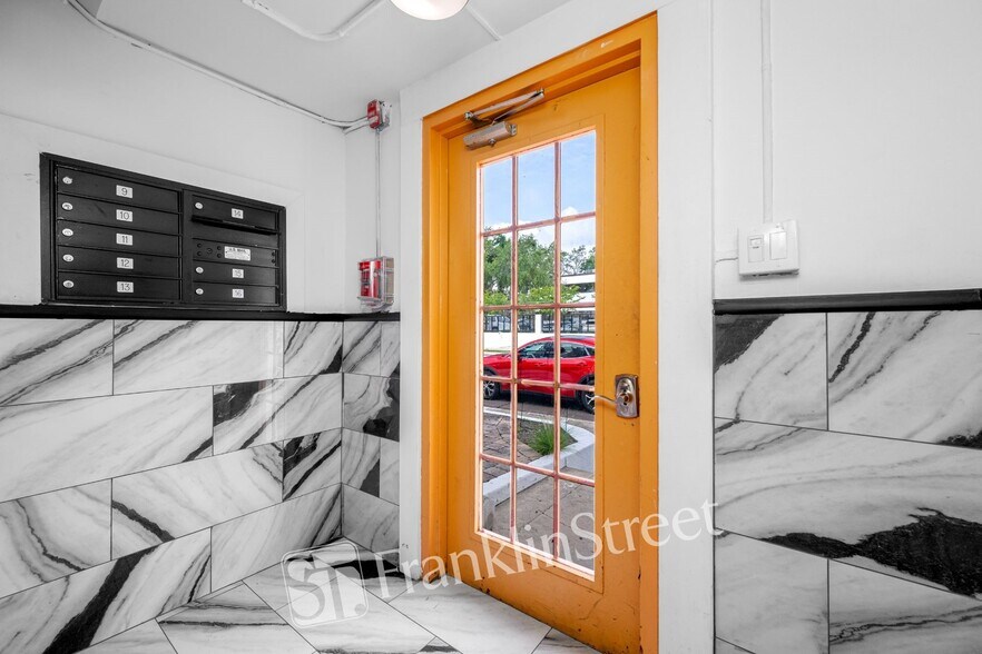 More Photos Of 104 S Armenia Ave, Tampa Apartments For Sale