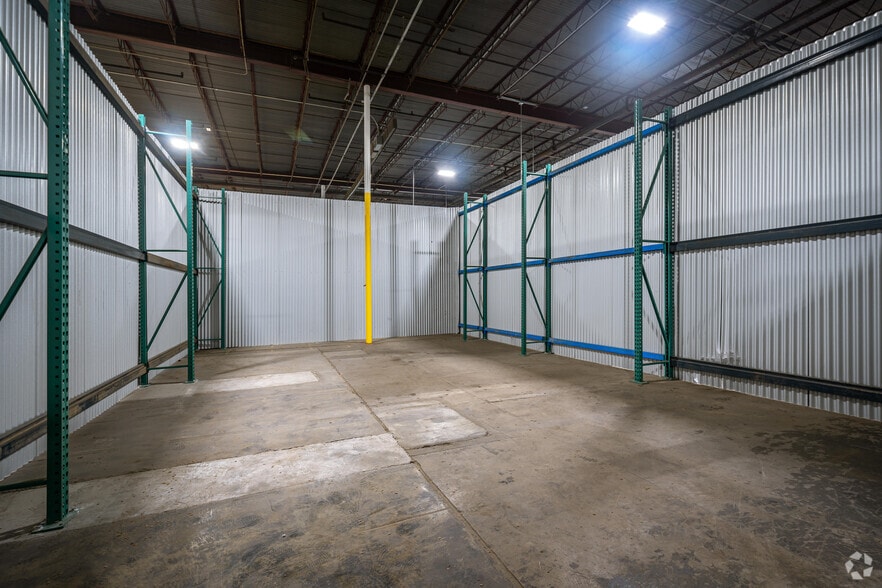 More Photos Of 1401 Greengrass Dr, Houston Warehouse For Lease