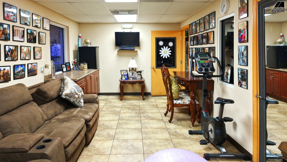 More Photos Of 12350 SW 129th Ct, Miami Manufacturing For Lease