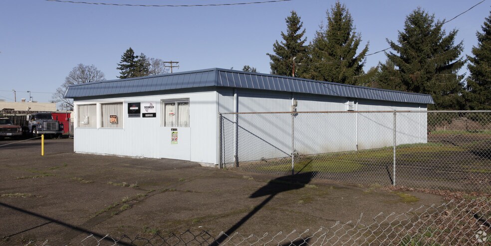 More Photos Of 5420 NE Fourth Plain Blvd, Vancouver Freestanding For Sale