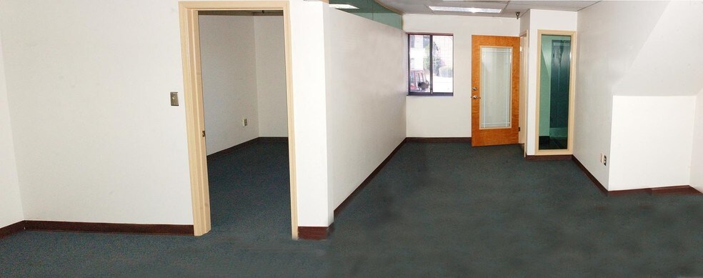 More Photos Of 5714 Industry Ln, Frederick Warehouse For Lease