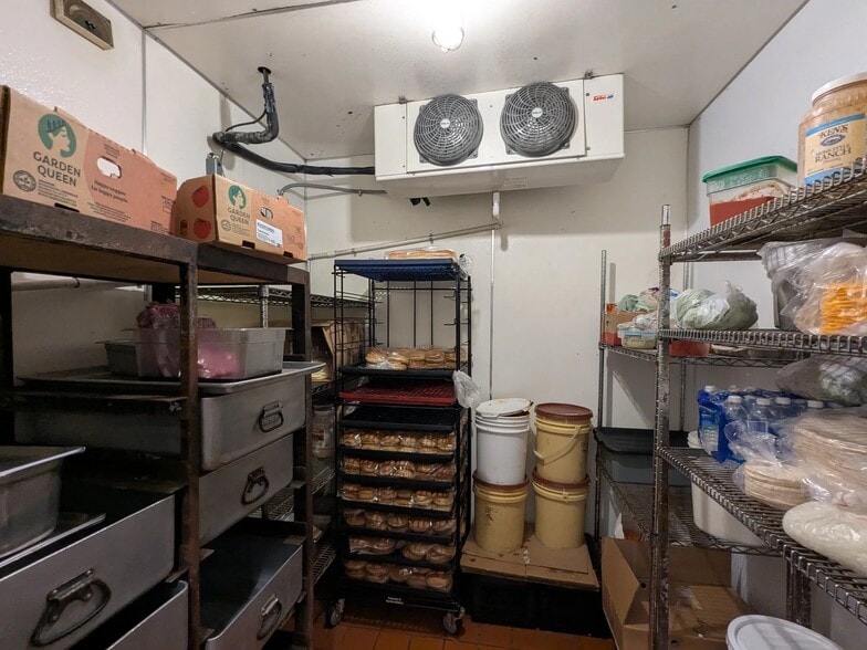 More Photos Of 2535 Del Rosa Ave, San Bernardino Fast Food For Sale