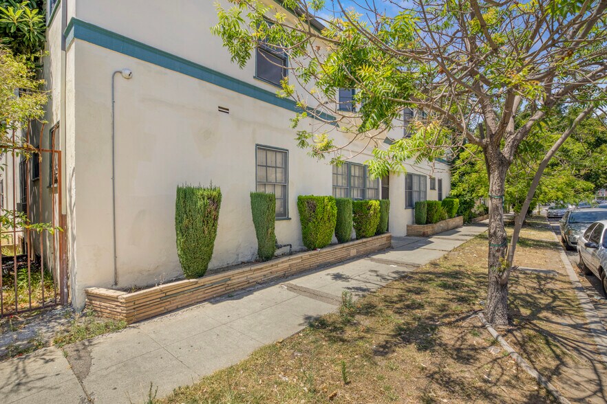 More Photos Of 1215 S Fairfax Ave, Los Angeles Apartments For Sale