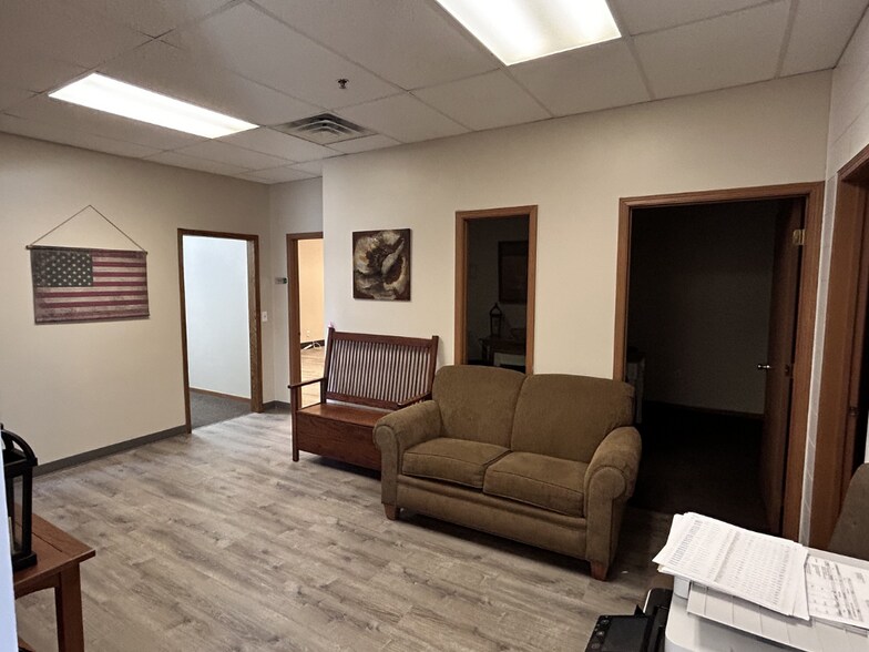 More Photos Of 18326 Joplin St NW, Elk River Flex For Lease