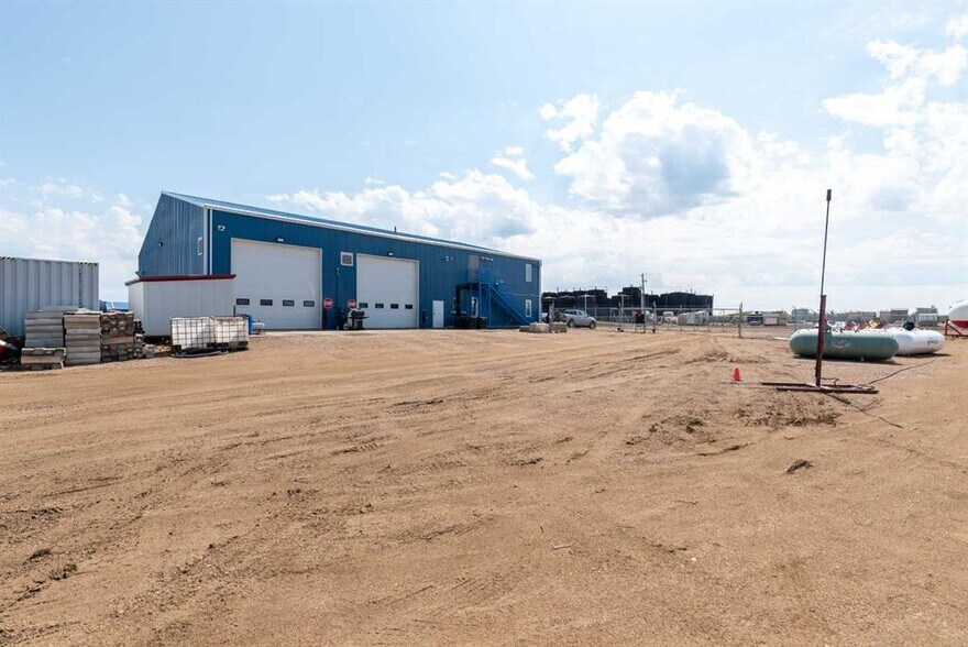 More Photos Of Properties In Saskatchewan & Alberta, North Battleford Manufacturing For Sale