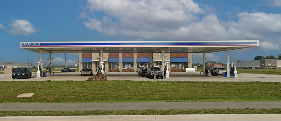 More Photos Of 4250 South SR 267, Lebanon Restaurant For Lease