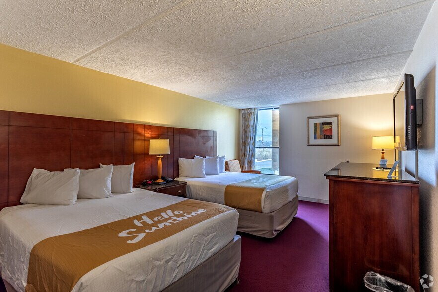 More Photos Of 10002 S Main St, Archdale Hotel For Sale