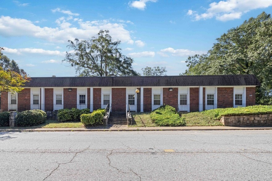 More Photos Of 118 Stockbridge Rd, Jonesboro Medical For Sale