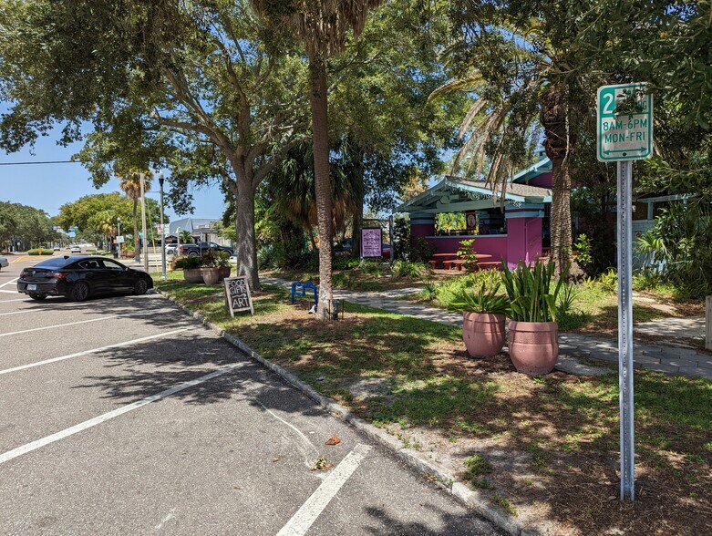 More Photos Of 2955 Central Ave, Saint Petersburg Restaurant For Sale