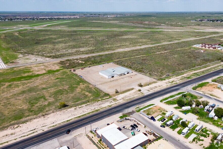More Photos Of 605 E Yukon Rd, Odessa Warehouse For Lease