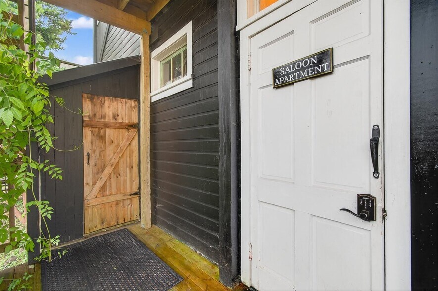 More Photos Of 8 Fairgrounds Rd, Skamokawa Restaurant For Sale