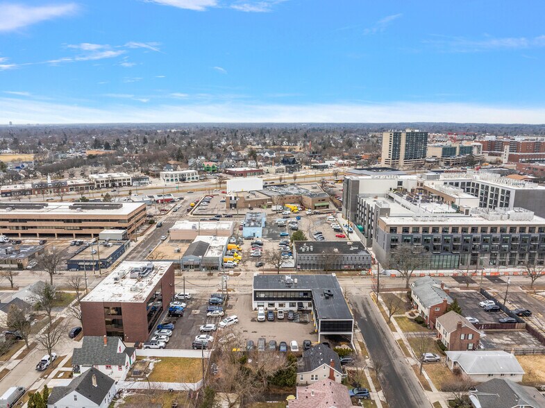 More Photos Of 801 S Adams Rd, Birmingham Office For Sale