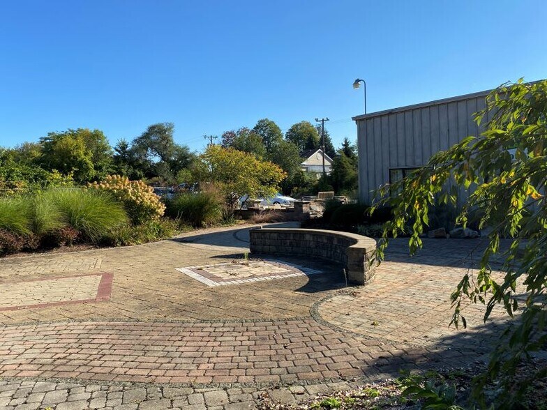 More Photos Of 160 Glaser St, Fairborn Flex For Sale