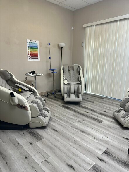 More Photos Of 4455 S Jones Blvd, Las Vegas Medical For Lease