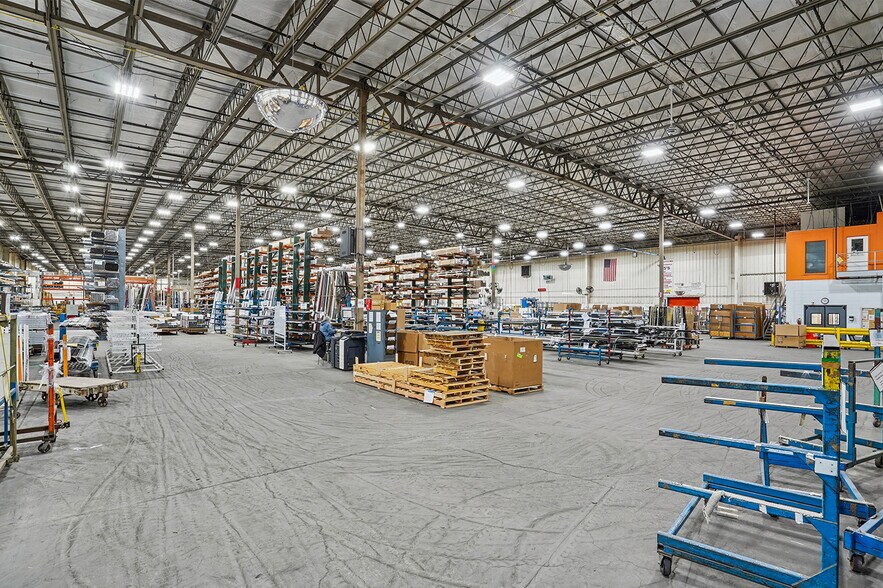 More Photos Of 1111 Purina Dr, Dubuque Warehouse For Sale