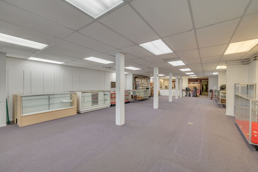More Photos Of 2865 E Bay Dr, Largo General Retail For Sale