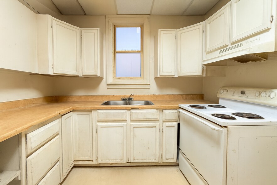 More Photos Of 822 W Maple Ave, Fergus Falls Multifamily For Sale