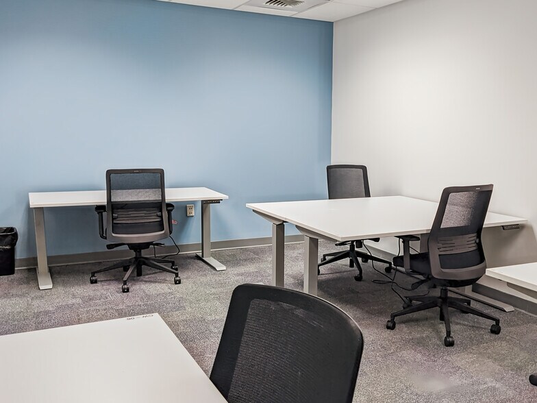 More Photos Of 41 Hutchins Dr, Portland Coworking Space