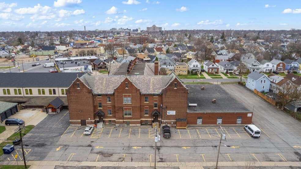 More Photos Of 21 Davidson Ave, Buffalo Schools For Sale