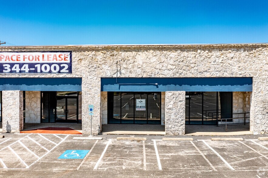 More Photos Of 9323 Perrin Beitel Rd, San Antonio Unknown For Lease