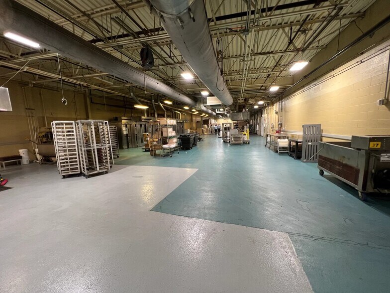 More Photos Of 376 Ledyard St, Hartford Industrial For Lease