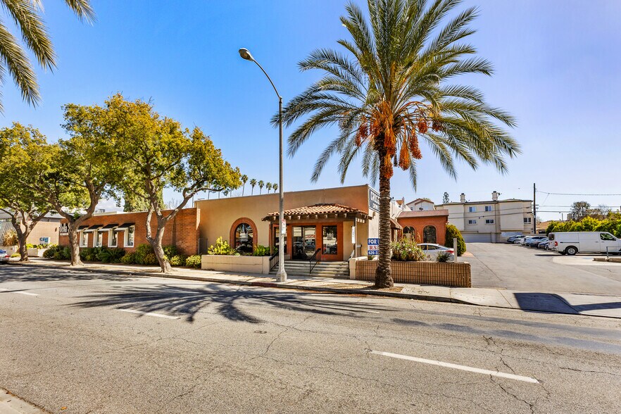 Primary Photo Of 770-780 S Arroyo Park, Pasadena Storefront Retail Office For Lease