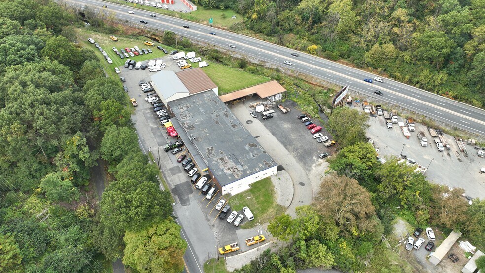 More Photos Of 2300 Wood Ave, Easton General Retail For Sale
