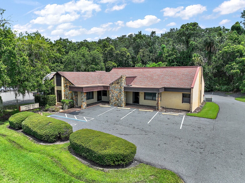Primary Photo Of 400 Webster St, Leesburg Office For Lease