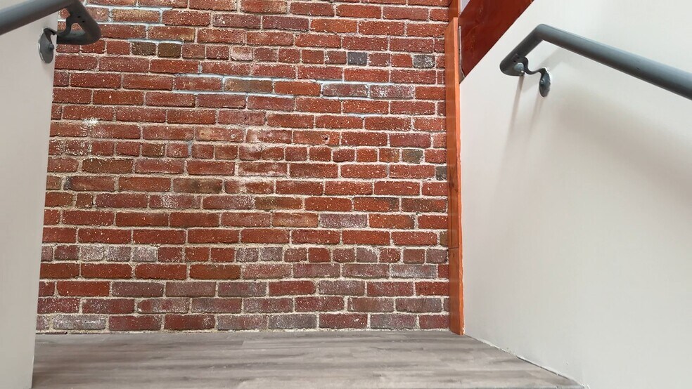 More Photos Of 800-810 S Santa Fe Ave, Los Angeles Warehouse For Lease