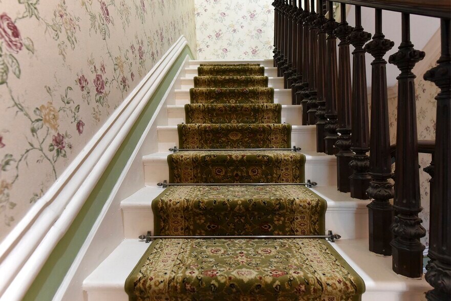 More Photos Of 827 Philadelphia Ave, Chambersburg Specialty For Sale