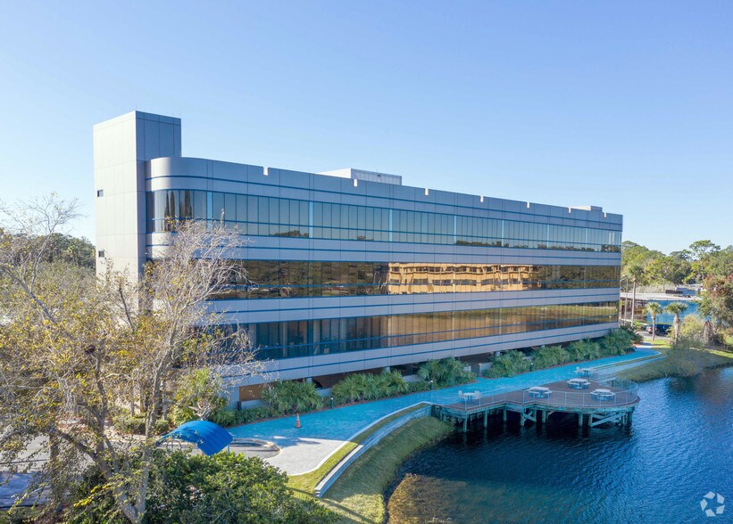 More Photos Of 7915 Baymeadows Way, Jacksonville Office For Lease