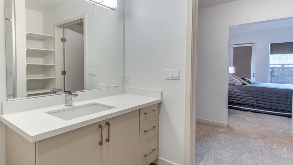 More Photos Of 378 Embarcadero W, Oakland Apartments For Lease