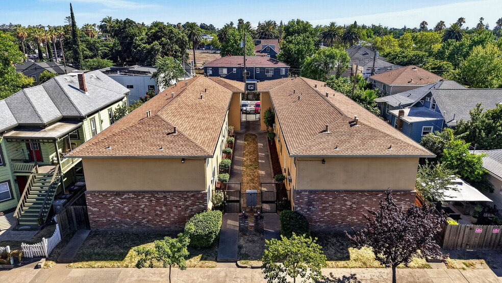 More Photos Of 3322 Y St, Sacramento Apartments For Sale