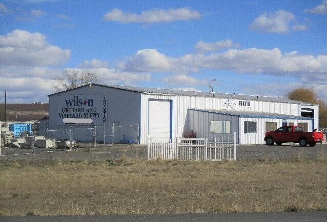 Primary Photo Of 122 N Puterbaugh Rd, Grandview Manufacturing For Sale