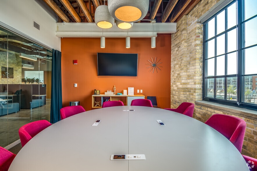 More Photos Of 1433 N Water St, Milwaukee Coworking Space