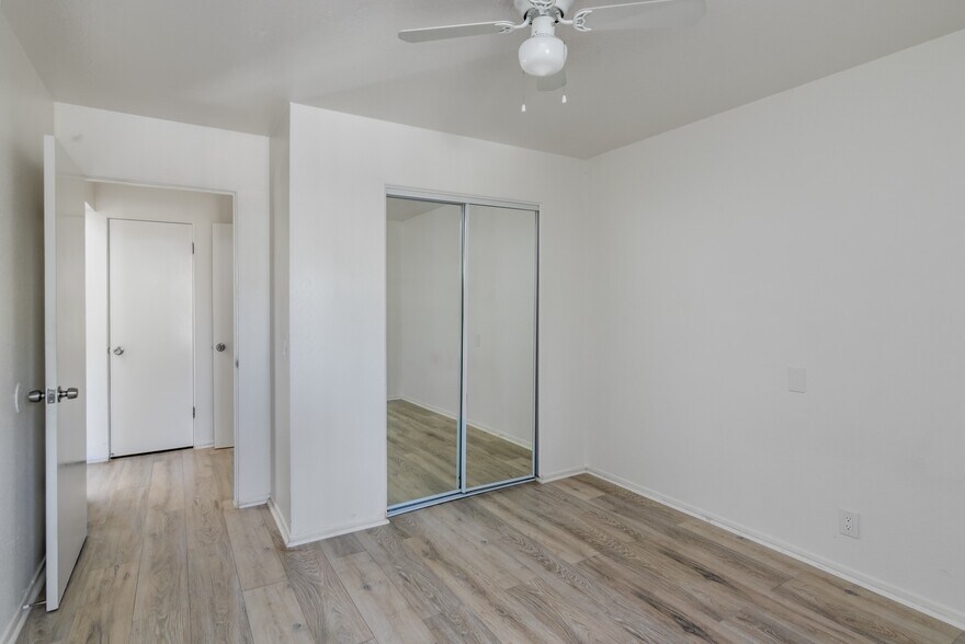 More Photos Of 819 Wright Ave, Pasadena Apartments For Sale