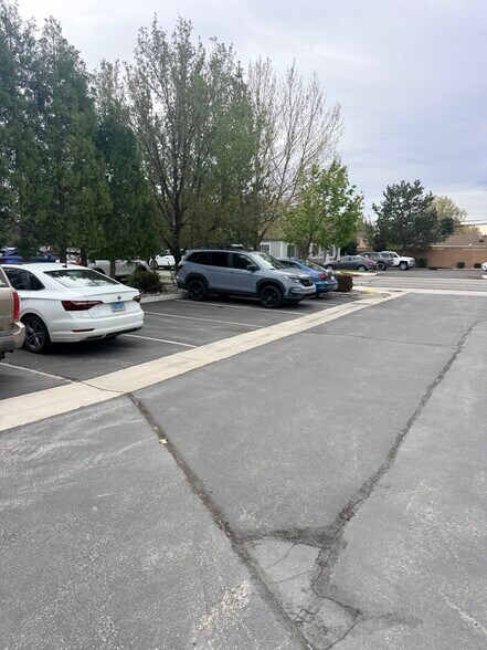 More Photos Of 970 Roberta Ln, Sparks Office For Lease