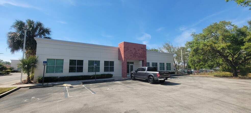 Primary Photo Of 1277 N Semoran Blvd, Orlando Office For Lease
