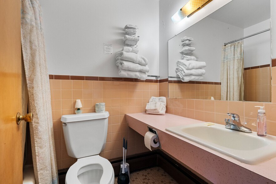 More Photos Of W11466 US Hwy 8, Dunbar Restaurant For Sale