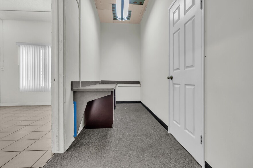 More Photos Of 9707 Flower St, Bellflower Religious Facility For Lease