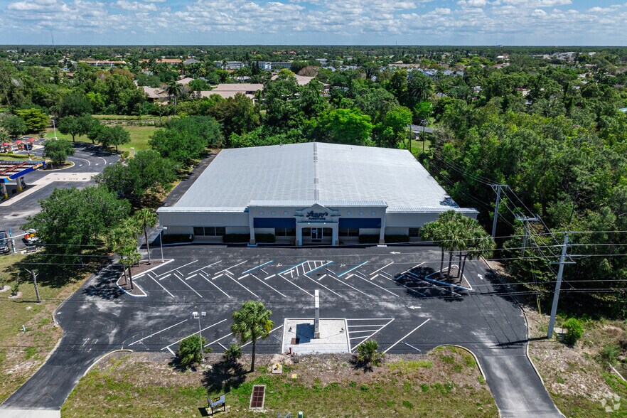 More Photos Of 10001 Tamiami Trl E, Naples Freestanding For Lease