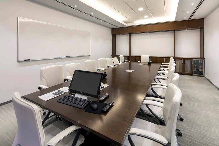 More Photos Of 610 N Hollywood Way, Burbank Office For Lease