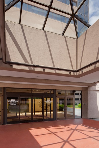 Primary Photo Of 2665 N Decatur Rd, Decatur Medical For Lease